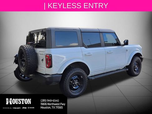 Used 2022 Ford Bronco Outer Banks AWD/4WD image 4