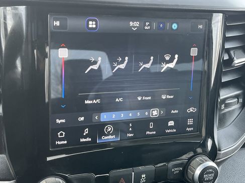 Used 2022 RAM 3500 Tradesman w/ Chrome Appearance Group image 19