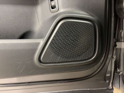 Used 2022 Mercedes-Benz GLB 250 GLB 250 image 21