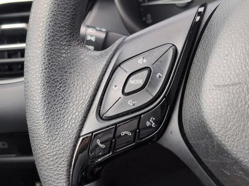 Certified 2020 Toyota C-HR LE FWD image 23
