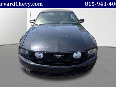 Used 2006 Ford Mustang GT RWD image 2