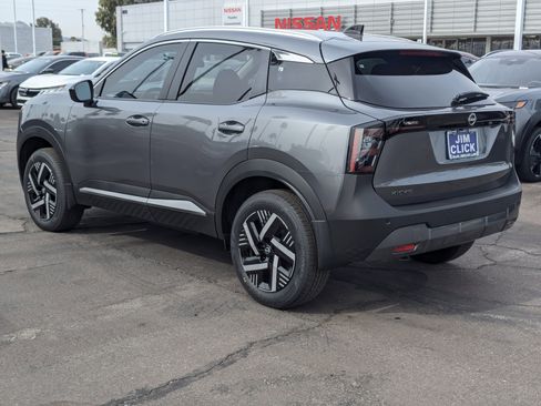 New 2026 Nissan Kicks SV image 4