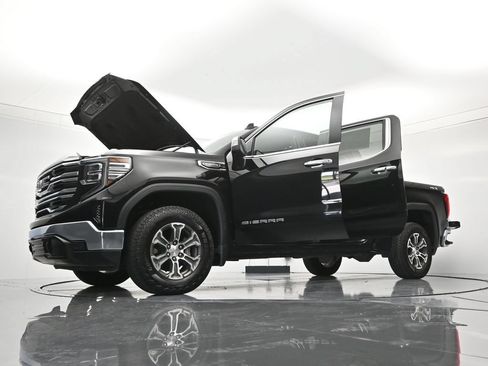 Certified 2025 GMC Sierra 1500 SLT AWD/4WD image 49