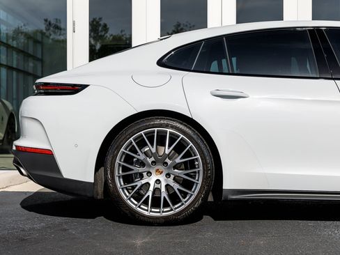 Used 2024 Porsche Panamera 4 AWD/4WD image 15