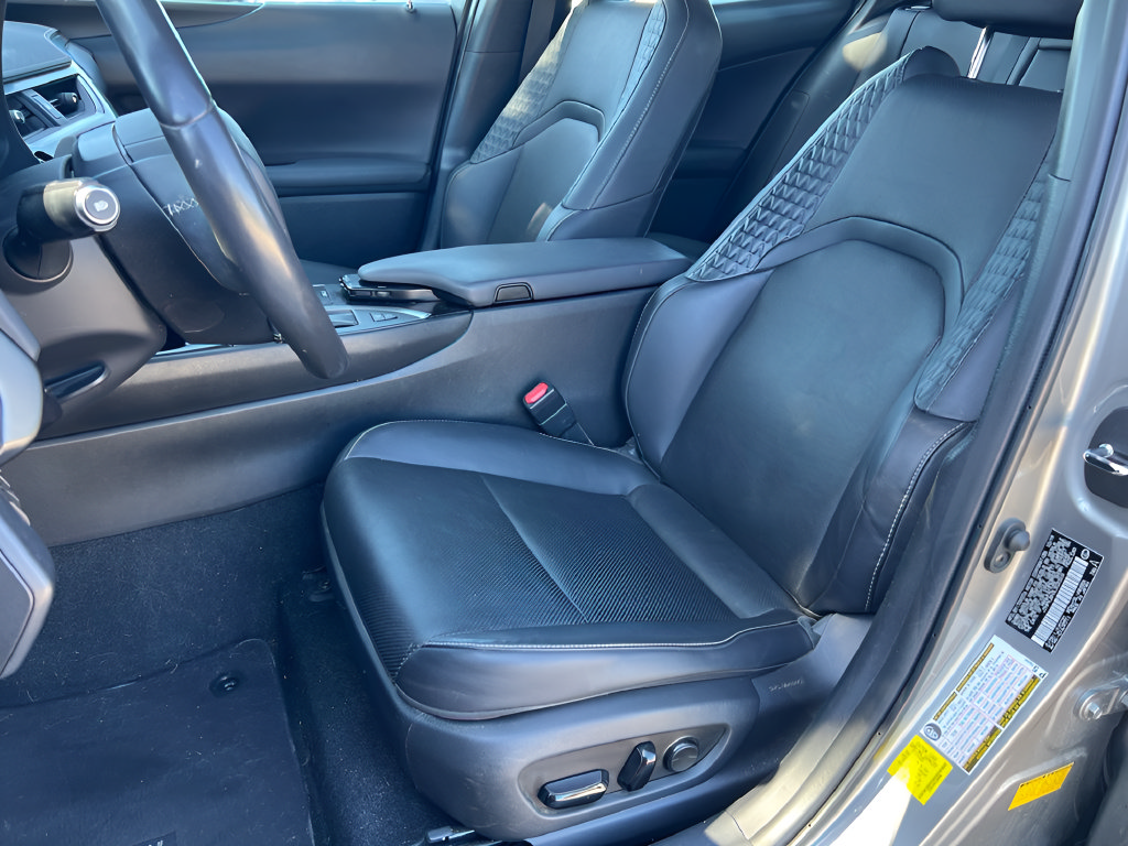 Used 2020 Lexus UX 250h w/ Premium Package AWD/4WD image 15