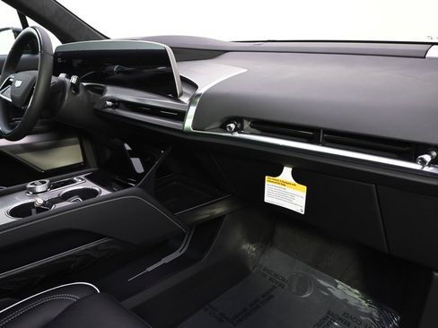 New 2026 Cadillac Vistiq Platinum image 15