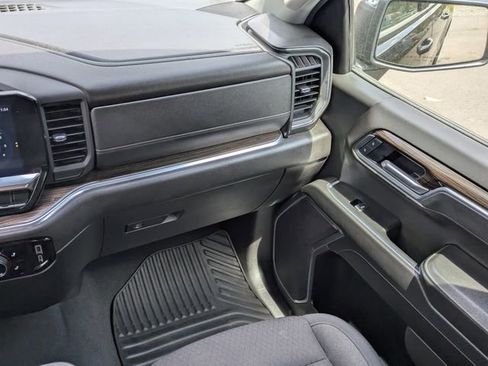 Used 2025 Chevrolet Silverado 1500 LT image 18