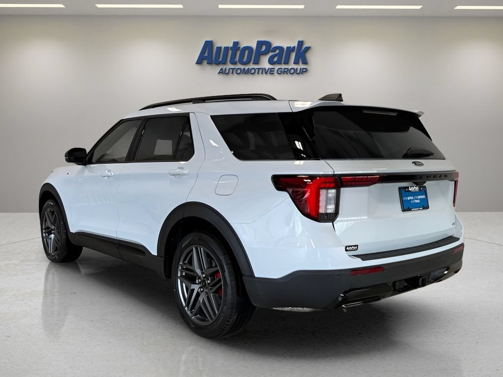 New 2026 Ford Explorer ST-Line w/ ST-Line Street Pack AWD/4WD image 6