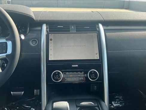 New 2026 Land Rover Discovery Limited Edition image 6