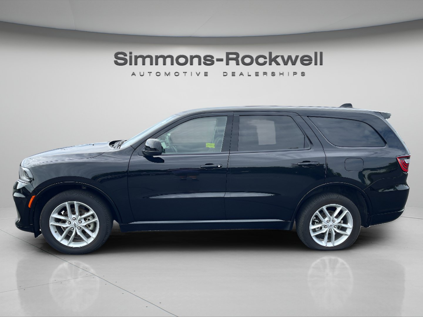 Used 2025 Dodge Durango GT AWD/4WD image 2