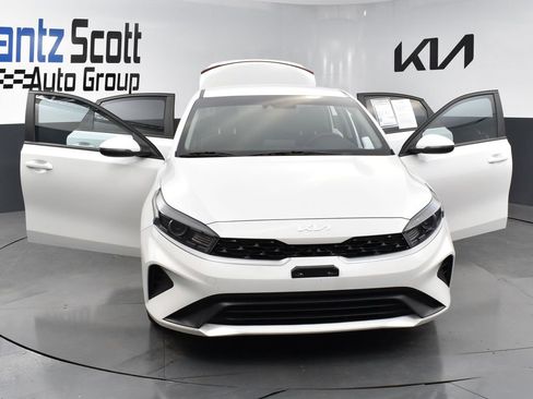 Certified 2023 Kia Forte LXS w/ LXS Technology Package FWD image 25