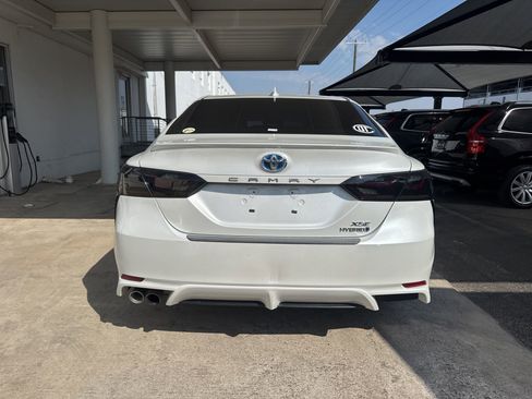 Used 2021 Toyota Camry XSE w/ Cold Weather Package image 4