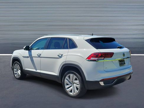 Used 2023 Volkswagen Atlas Cross Sport SE FWD image 4