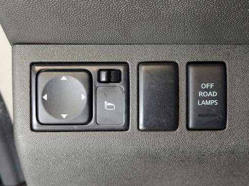 Used 2012 Nissan Xterra PRO-4X w/ Pro-4x Leather Pkg image 24