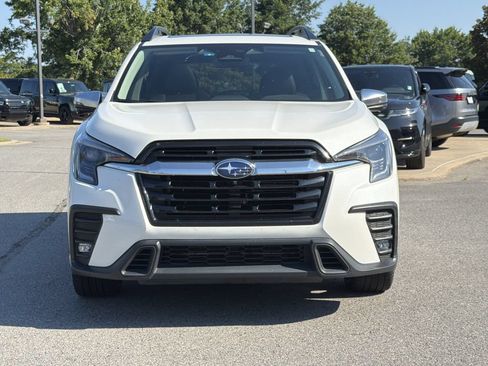 Used 2023 Subaru Ascent Limited w/ Technology Package AWD/4WD image 5