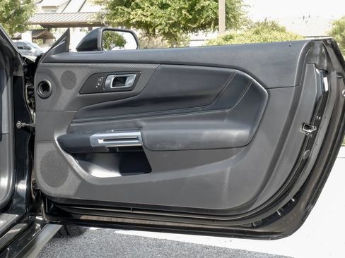 Used 2025 Ford Mustang GT Premium RWD image 40
