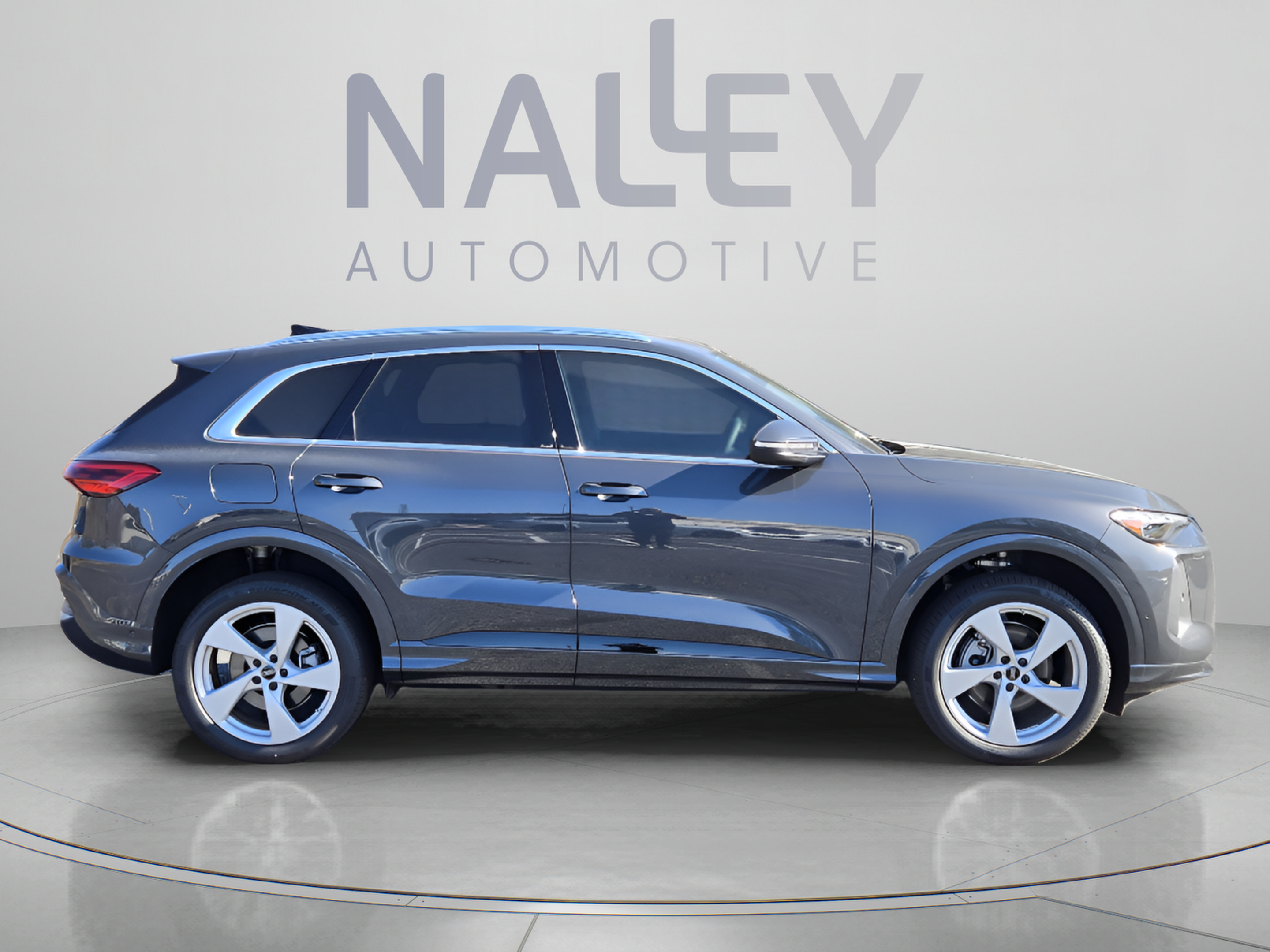 New 2025 Audi Q5 Premium AWD/4WD image 6