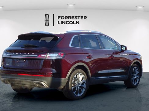Used 2022 Lincoln Nautilus Reserve w/ Equipment Group 201A image 3
