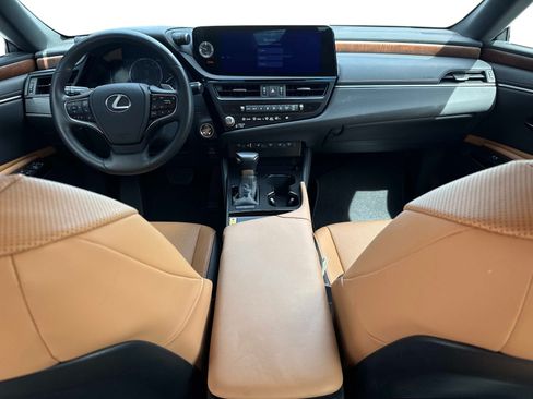 Used 2025 Lexus ES 350 w/ Premium Package FWD image 15