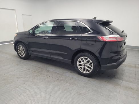 Used 2023 Ford Edge SEL image 3