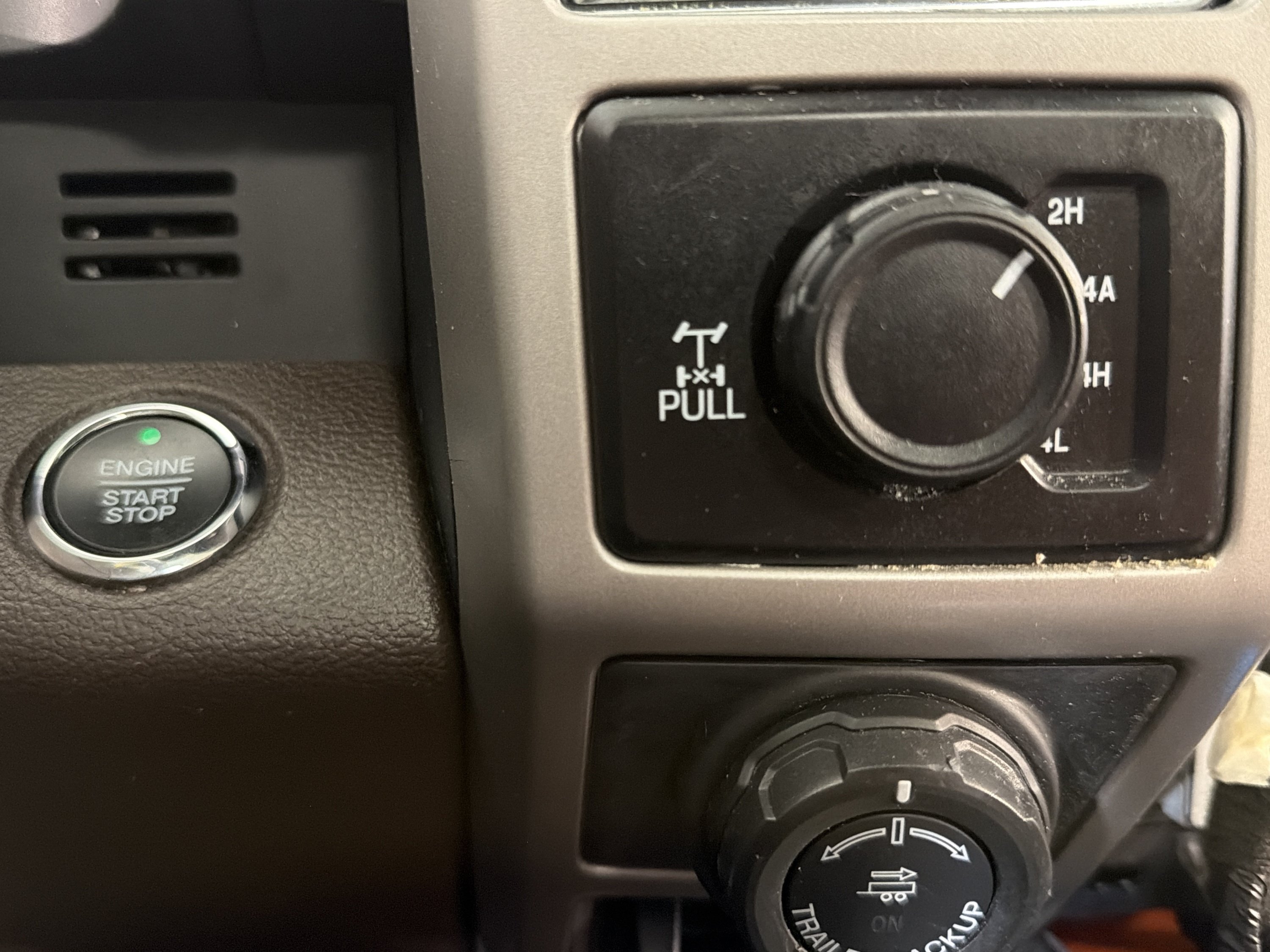 Used 2019 Ford F150 King Ranch w/ Equipment Group 601A Luxury AWD/4WD image 18