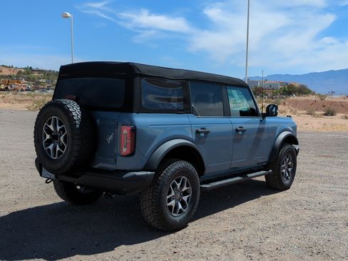 Used 2023 Ford Bronco Badlands AWD/4WD image 3