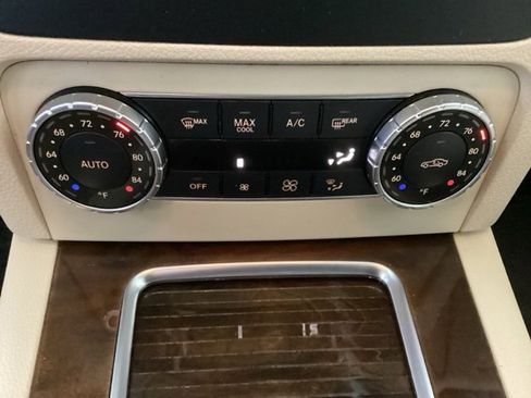 Used 2015 Mercedes-Benz GLK 350 4MATIC image 21