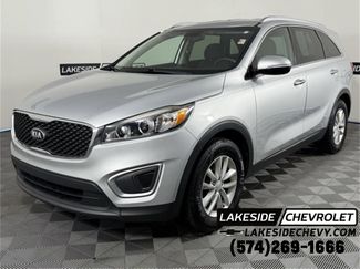 Used 2018 Kia Sorento LX image 1