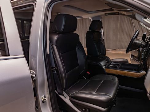 Used 2019 Chevrolet Silverado 2500 LTZ w/ Duramax Plus Package AWD/4WD image 28