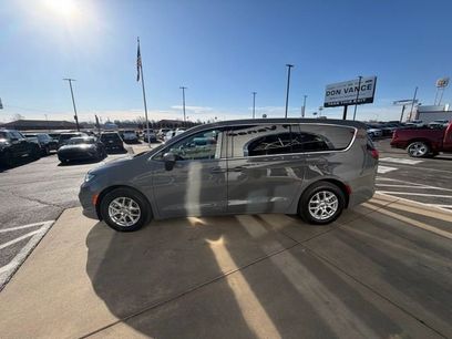 Used 2023 Chrysler Pacifica Touring-L