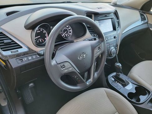 Used 2017 Hyundai Santa Fe Sport image 10