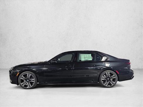 New 2025 BMW 760i xDrive image 8