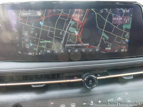 Used 2023 Nissan Ariya AWD image 17