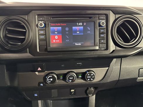 Used 2019 Toyota Tacoma SR w/ SR Convenience Package RWD image 28