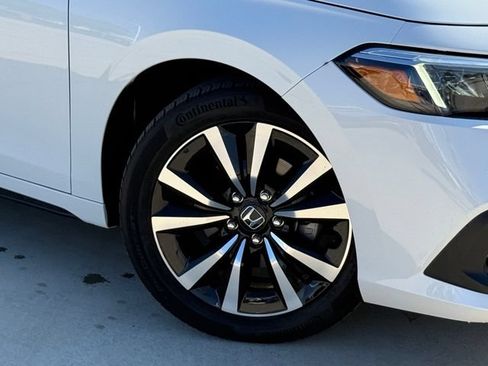 Used 2022 Honda Civic EX-L image 2