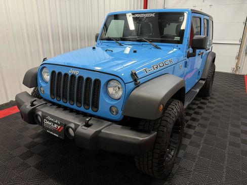 Used 2018 Jeep Wrangler Unlimited Sport S AWD/4WD image 14