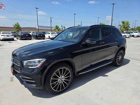 Certified 2022 Mercedes-Benz GLC 300 image 3