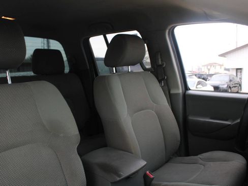 Used 2007 Nissan Frontier SE w/ SE Value Truck Pkg image 14