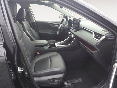 Used 2024 Toyota RAV4 Limited image 15
