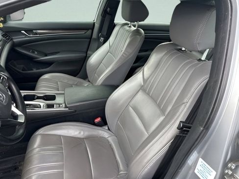 Used 2019 Honda Accord Sport image 13