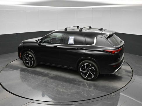 Used 2023 Mitsubishi Outlander SEL AWD/4WD image 27