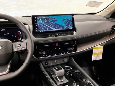 New 2026 Nissan Rogue Platinum w/ Platinum Premium Package image 8