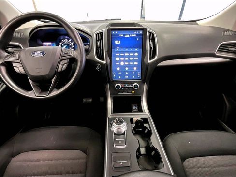 Certified 2022 Ford Edge SE w/ Black Appearance Package image 14