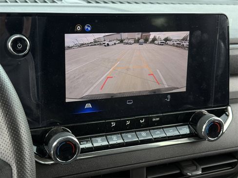 Used 2025 Chevrolet Colorado Trail Boss image 17