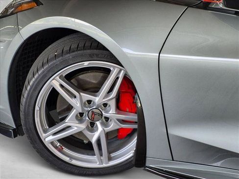 Used 2023 Chevrolet Corvette Stingray Preferred Conv w/ Z51 Performance Package RWD image 10