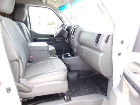 Used 2016 Nissan NV 2500 SL w/ Technology Package image 10
