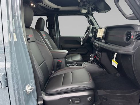 New 2026 Jeep Wrangler Unlimited Rubicon image 18