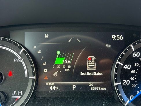 Used 2021 Toyota Highlander Platinum image 10