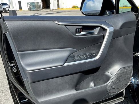 Used 2024 Toyota RAV4 XLE w/ Convenience Package image 17
