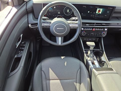 Used 2025 Hyundai Tucson SEL image 12